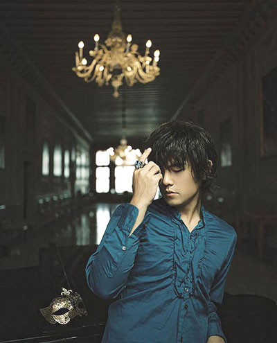 周杰倫“偏愛”臟字 我行我素“畫”上帽子(圖)