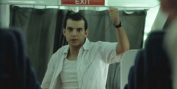 紀(jì)實(shí)風(fēng)格再現(xiàn)浩劫 《93號(hào)航班》北美上映