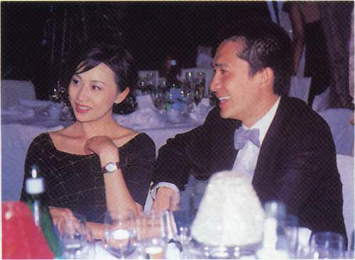 偉仔劉嘉玲老照片曝光(組圖)