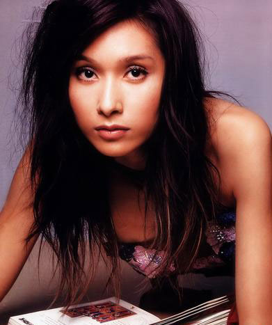 楊恭如寫真綻放冷艷風(fēng)情(圖)