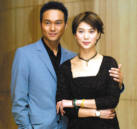 傳袁詠儀懷孕3月 與張智霖已結(jié)婚(圖)