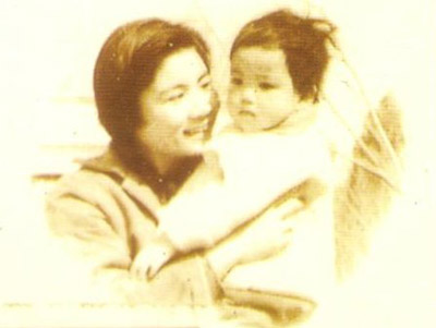 童年和媽媽在一起－你認(rèn)得出他們嗎