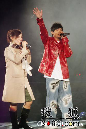 周杰倫巨星演唱會大跳街舞 眾好友齊助陣(圖)