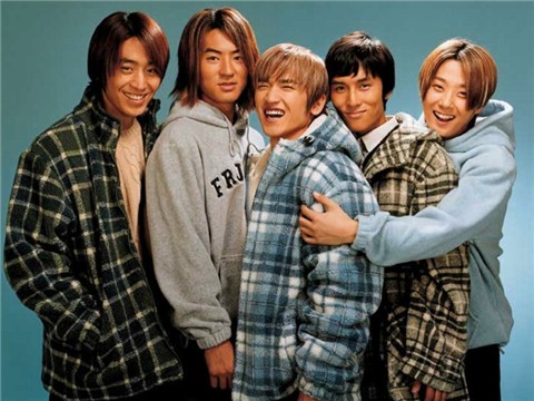 韓國組合“神話”助威世界杯