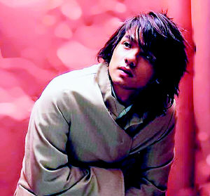 莫文蔚被馮德倫咬傷背部?(圖)