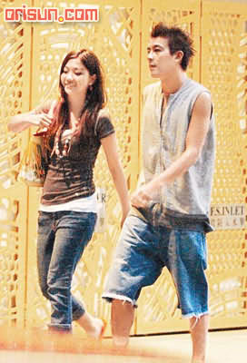 陳冠希約女日日新（組圖）