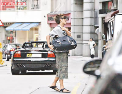 陳冠希約女日日新（組圖）