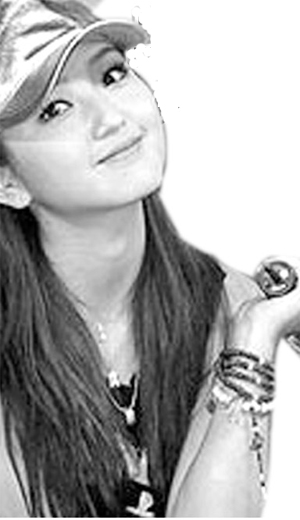 何潔再遭整容質疑(圖)