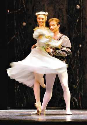 舞臺嘉年華奉獻饕餮大餐(組圖)