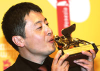 水城捧金獅新片轉(zhuǎn)型 賈樟柯瞄準(zhǔn)《刺青時(shí)代》