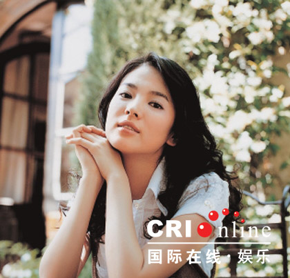 宋慧喬意大利街頭情嫵媚動人(組圖)