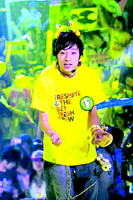 師洋耍大牌惹眾怒 黑臉對歌迷無理對記者