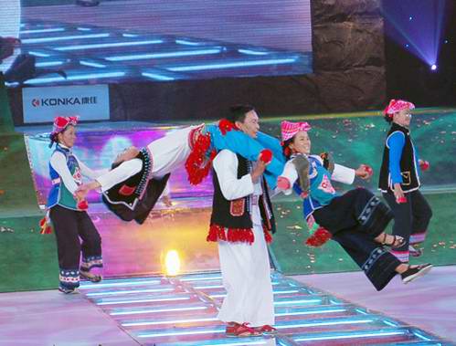 中國(guó)民族歌舞盛典隆重上演 民間藝術(shù)引轟動(dòng)(圖)