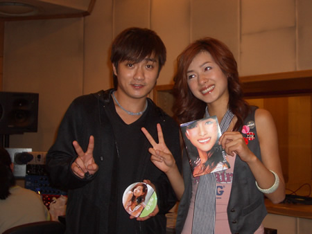 萬茜與施文斌共同演繹《丟失的結局》