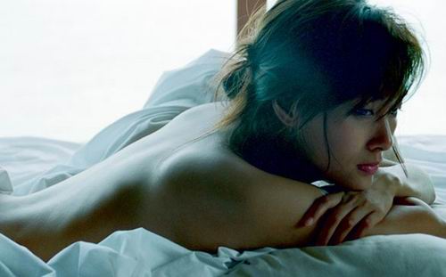 朱茵惹火泳裝寫真