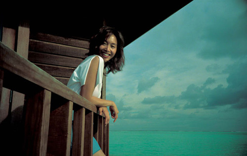 朱茵惹火泳裝寫真