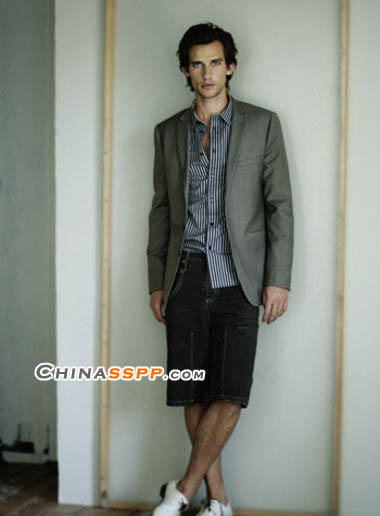 男裝以隨意中蘊(yùn)涵別致