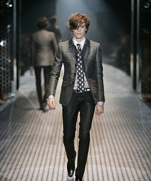 狂野性感Gucci春夏男裝秀