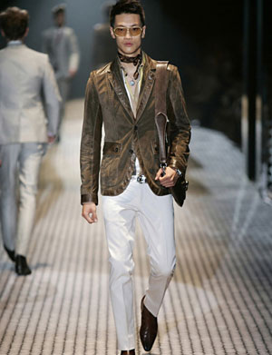 狂野性感Gucci春夏男裝秀