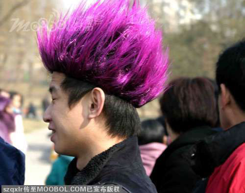 北京：另類“頭飾”扮靚傳統廟會