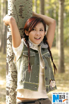 《留著愛》香港首映 廖雋嘉張亞東聯(lián)手出專輯