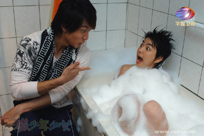 ELLA首度挑戰女扮男裝 《花樣少年少女》華娛內地首播