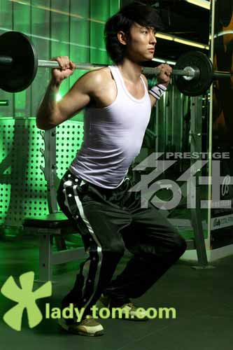 八大動作塑造完美肌肉