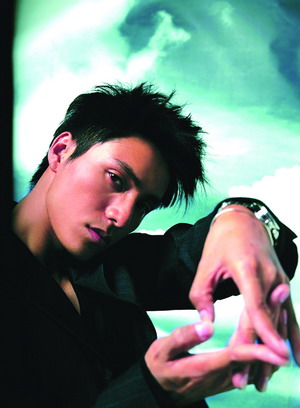 陳坤專門騰出檔期 赴好男重慶賽區當評委(圖)