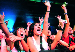 “男色”選秀女粉絲眾生相