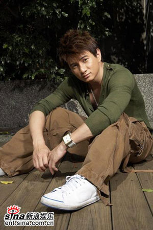 吳奇隆受邀大學生電影節 參展頒獎兩不誤(組圖)