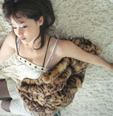 十大床第之間的美人側臥