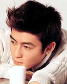 時尚型男們的妖嬈耳飾