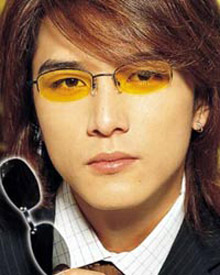 時尚型男們的妖嬈耳飾