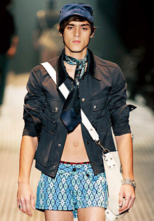 復古男包盡顯細節魅力(圖) 