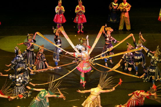 《多彩貴州風》吹到莫斯科(圖)