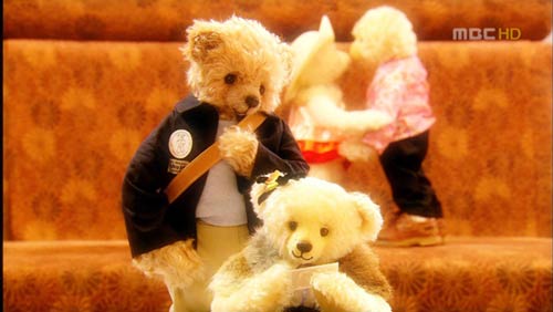 熱播劇中的炫酷玩偶