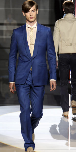 范思哲春夏男裝系列米蘭高調上演