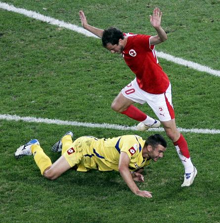 快起來，我投降還不行嗎？！