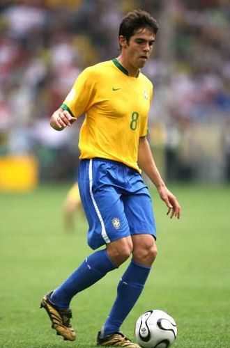 后世界杯帥哥新勢(shì)力：卡卡吉拉主打 C羅屈尊替補(bǔ)(圖) 