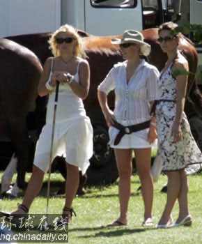 威廉哈里打球籌善款 兩位未來妯娌競艷