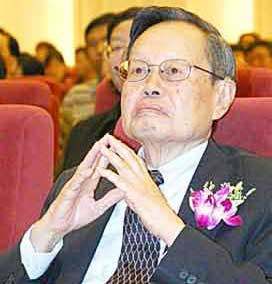 楊振寧：中國大學須培養比爾?蓋茨