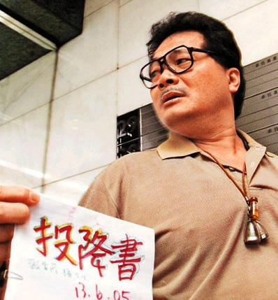 巴士阿叔粗言罵年輕人 網絡熱播港人熱談