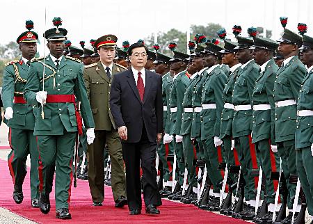 非洲能源爭奪：日本跟中國對(duì)著干