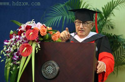 基辛格:安倍訪華有“重大意義”