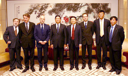 劉淇會見法新社社長時表示將為媒體提供優質服務