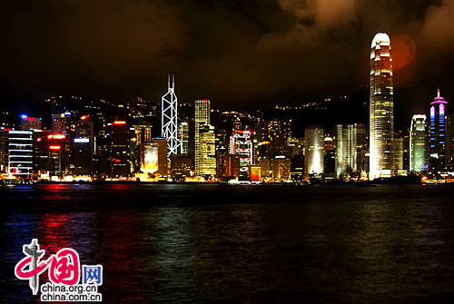 回歸十年：“馬照跑，舞照跳，股照炒”