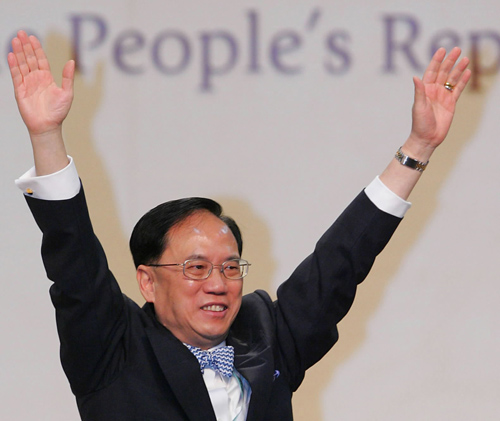 曾蔭權(quán)：書寫香港精神