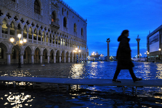 “水城”威尼斯再遭水淹