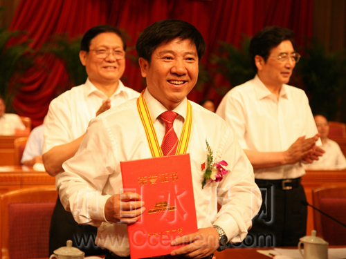 馮運生：把政治優勢轉化為企業競爭優勢