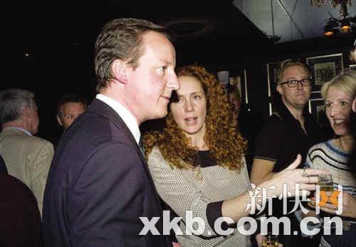 布魯克斯:英國小報女王華麗蛻變記